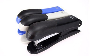 【得力辦公用品 deli 0305訂書機 訂書器】價格,廠家,圖片,訂書機/器,上海市奉賢區(qū)達(dá)亮文教用品商店-
